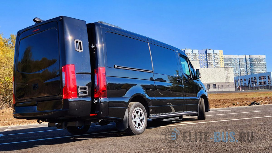 Минивэн Mercedes-Benz Sprinter VIP