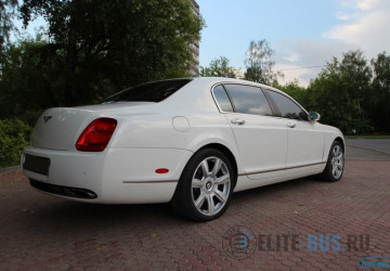 Bentley Flying Spur white