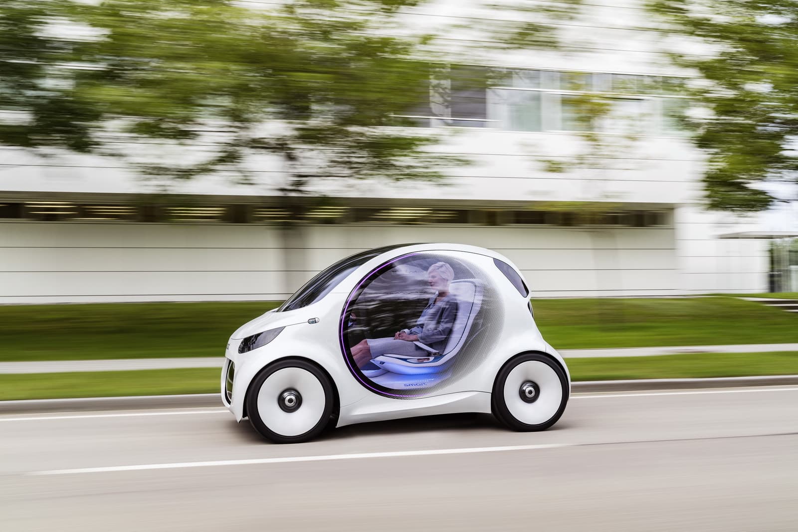 Электромобиль Mercedes Smart Vision EQ Fortwo